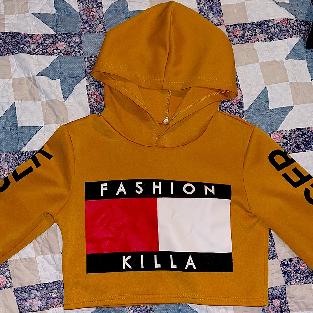 Fashion Killa hooded crop top. Size:small Color:yellow